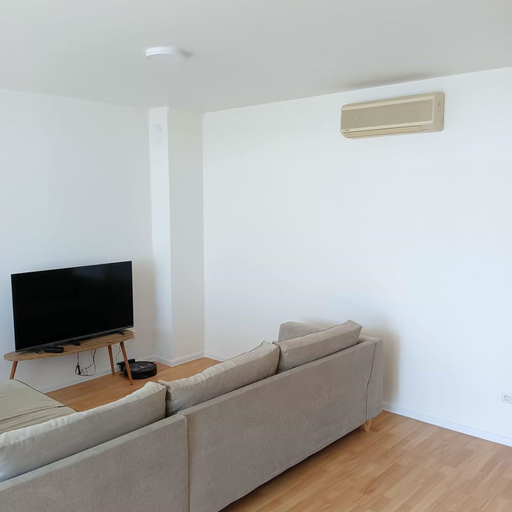Przestronny apartament z dwiema sypialniami i panoramą morza w Rawdzie – kilka metrów od plaży, w pełni umeblowany i z doskonałym potencjałem inwestycyjnym