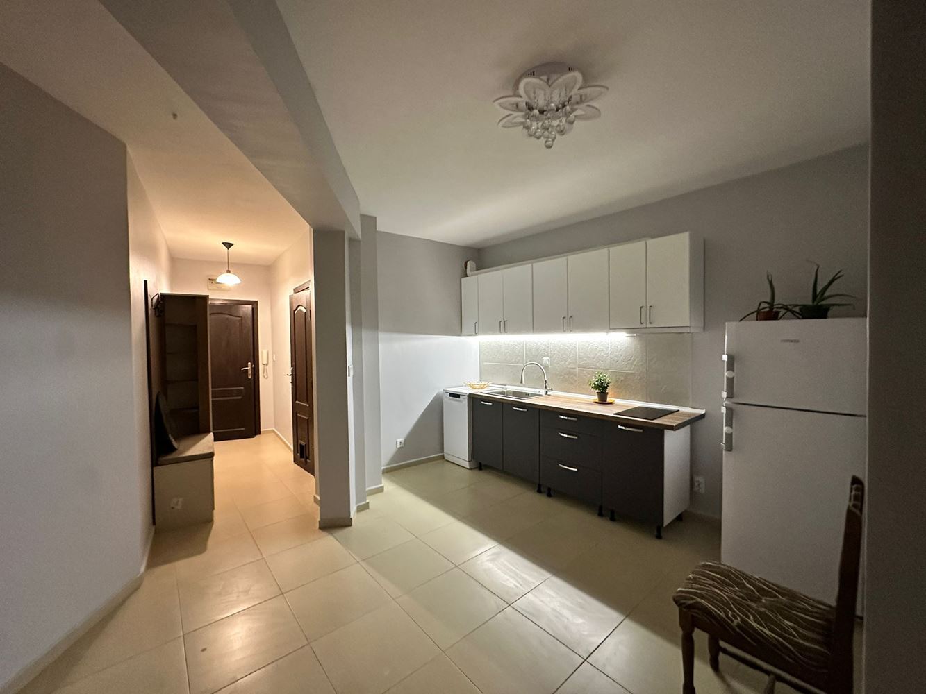 Przestronny apartament z jedną sypialnią w Pomorie – doskonała podstawa do stworzenia nowego domu