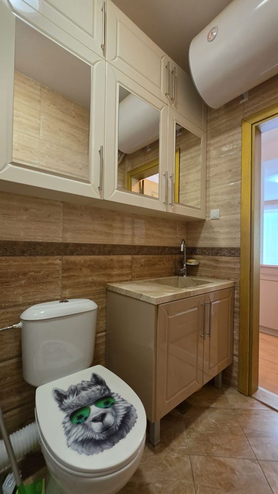 Stylowy apartament z jedną sypialnią, funkcjonalnym rozkładem, komfortem i spokojną atmosferą kurortu
