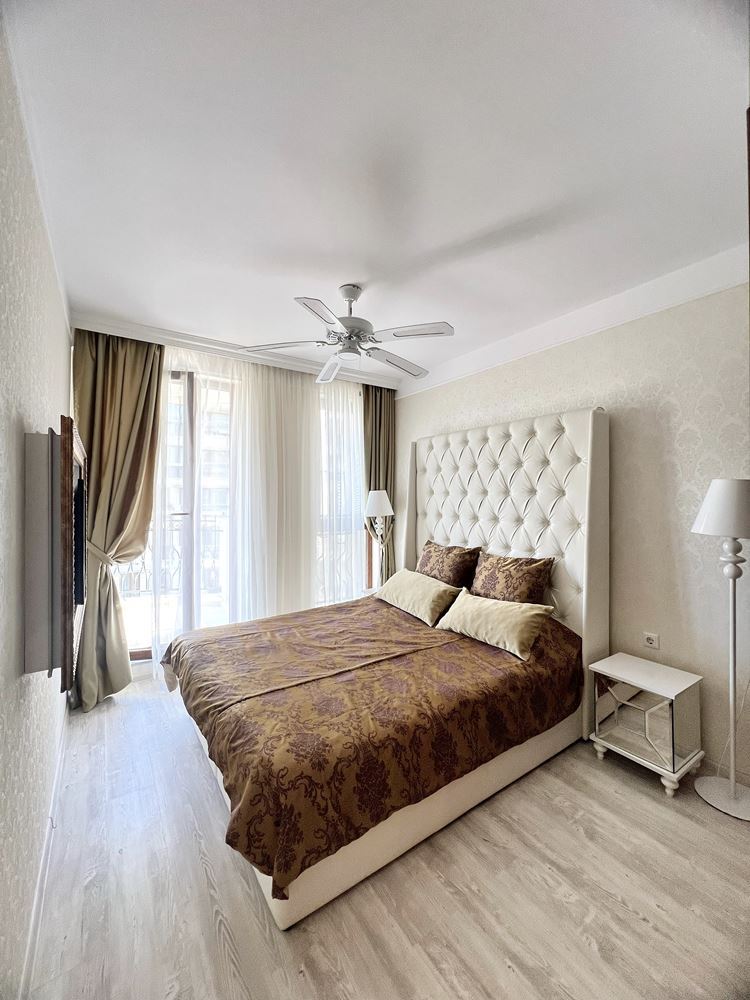Luksusowy apartament z jedną sypialnią i widokiem na morze w prestiżowym kompleksie 200 metrów od plaży w Sveti Vlas