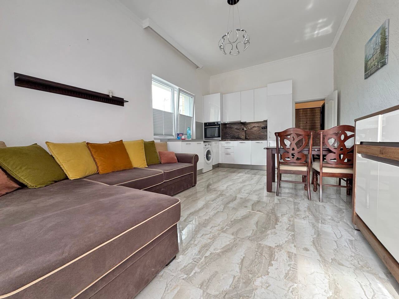 Przestronny apartament z jedną sypialnią, dużym tarasem i widokiem na basen w Słonecznym Brzegu