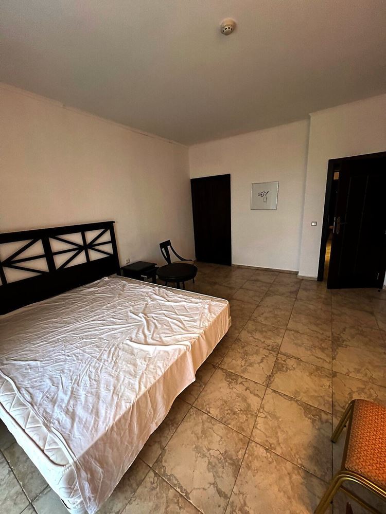 Wyjątkowy apartament z dwiema sypialniami, panoramicznym widokiem na morze i basen, w pierwszej linii brzegowej w Obzorze