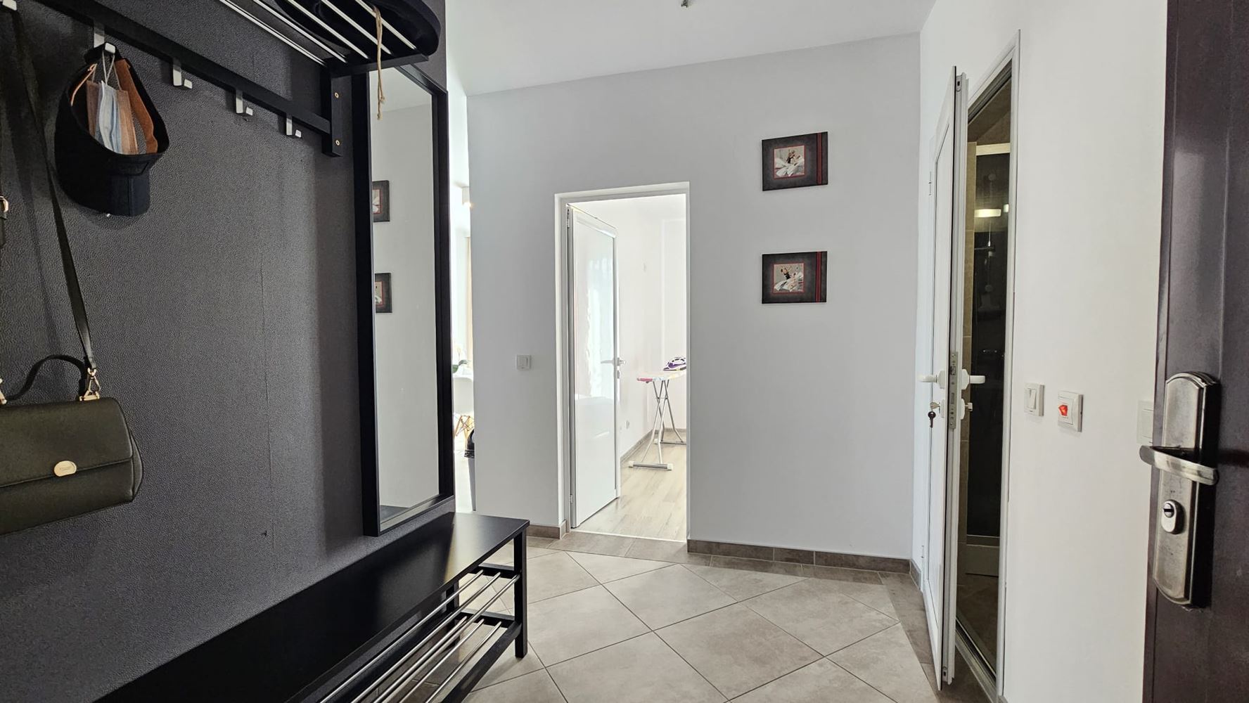 Doskonały apartament z jedną sypialnią z niską opłatą za utrzymanie w Słonecznym Brzegu – gotowy do zamieszkania