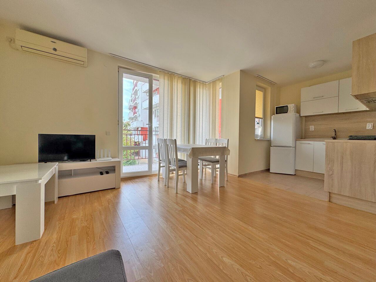 Gotowe do zamieszkania! Dwupokojowe mieszkanie w atrakcyjnym kompleksie w Świętym Własie