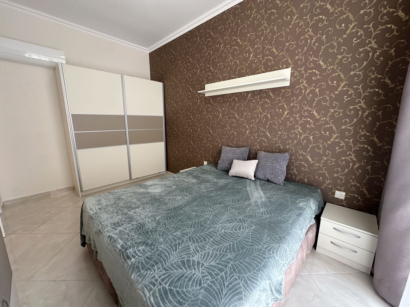 Apartament z jedną sypialnią w Świętym Własie – morski komfort, udogodnienia SPA i całoroczny luksus w prestiżowym kompleksie