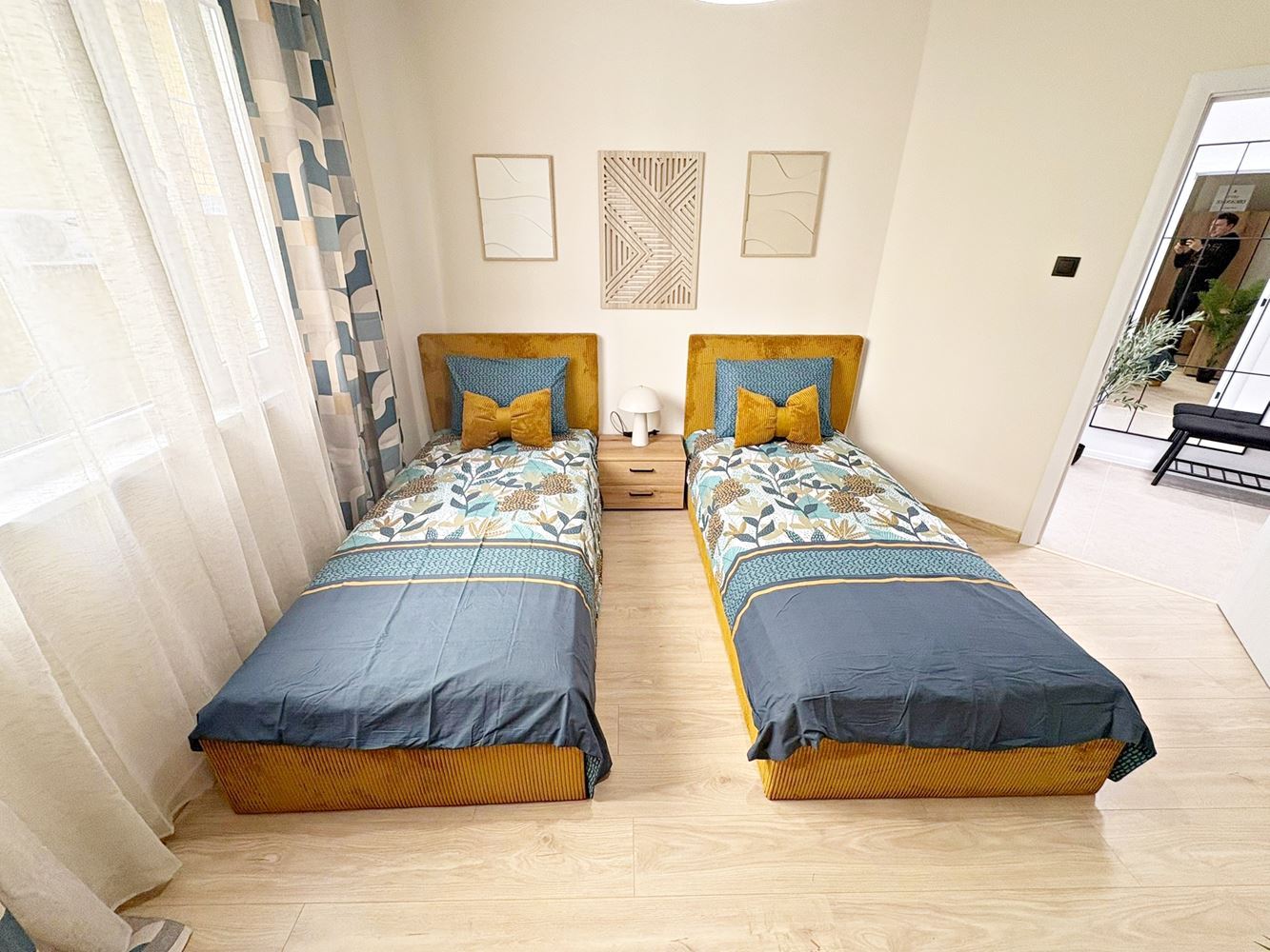 Dwa niezależne przestrzenie mieszkalne z widokiem na morze w centrum Świętego Własu – designerskie wnętrze i własne miejsce parkingowe