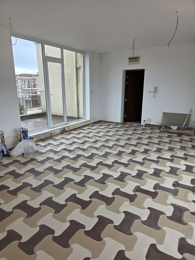 Mieszkanie z dwiema sypialniami i ogromnym tarasem 500 m od plaży w Słonecznym Brzegu – 148 m² i doskonały potencjał