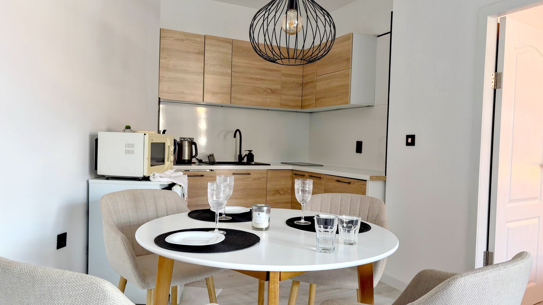 Stylowy apartament z jedną sypialnią 100 metrów od plaży w Słonecznym Brzegu – komfort, luksus i doskonała lokalizacja