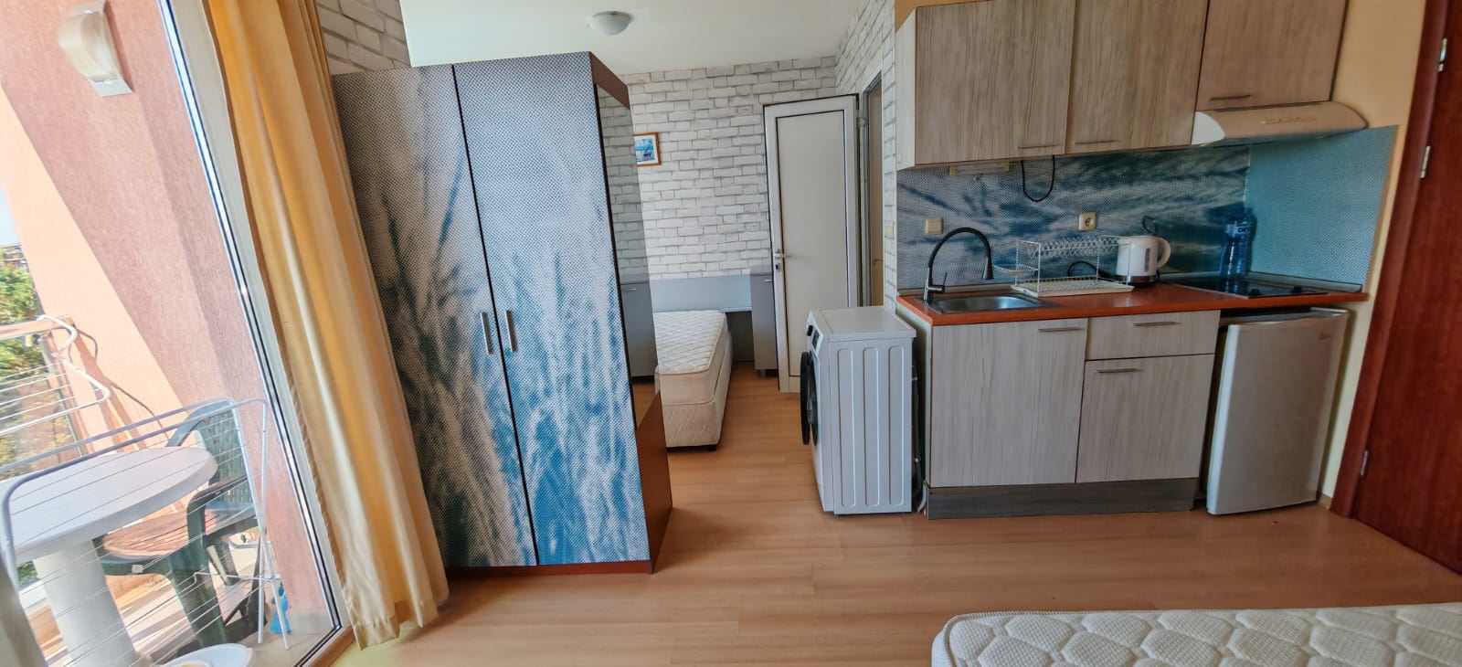 Umeblowane studio 200 metrów od Cocoa Beach – doskonała okazja na wypoczynek i inwestycję