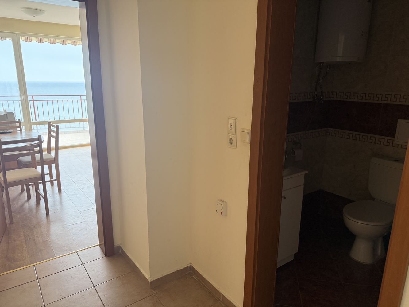 Dwupokojowy apartament w pierwszej linii z bezpośrednim widokiem na morze – Słoneczny Brzeg