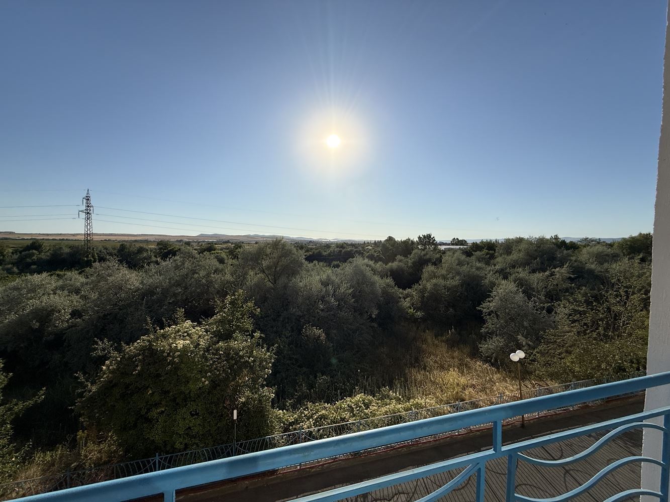 Mieszkanie z jedną sypialnią i tarasem w Słonecznym Brzegu – komfort i całoroczne bezpieczeństwo