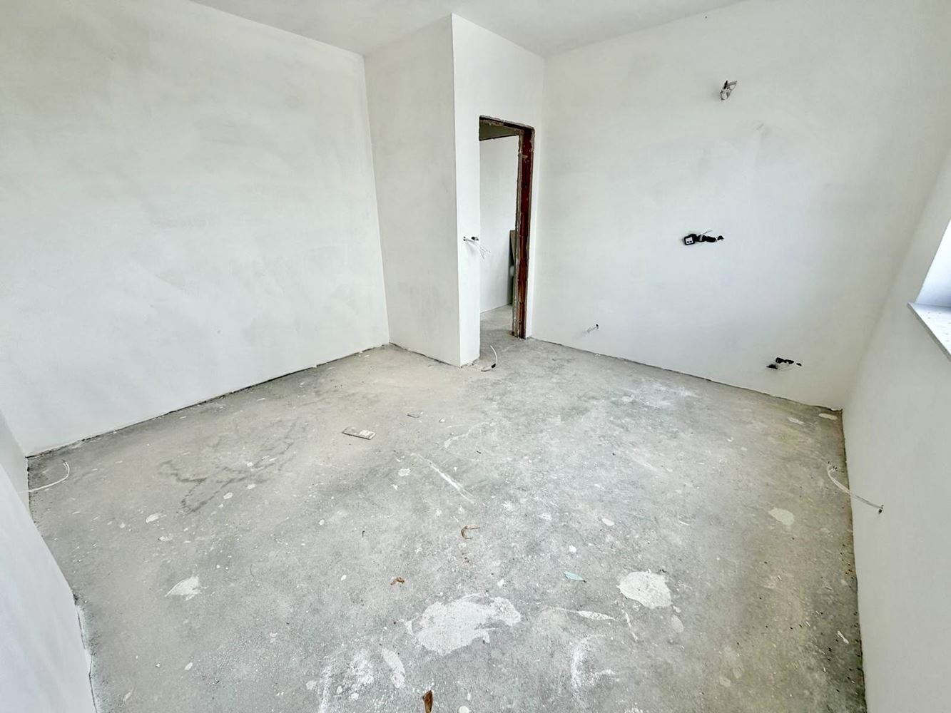Nowoczesny apartament z dwiema sypialniami i widokiem na jezioro w Burgas. Z miejscem parkingowym!