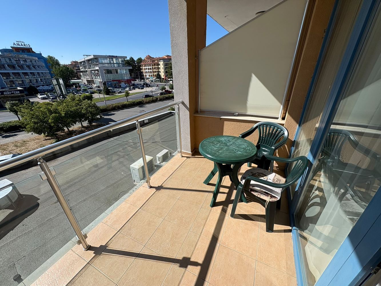 Apartament z jedną sypialnią w Słonecznym Brzegu – komfort w kompleksie z basenami i zjeżdżalniami wodnymi