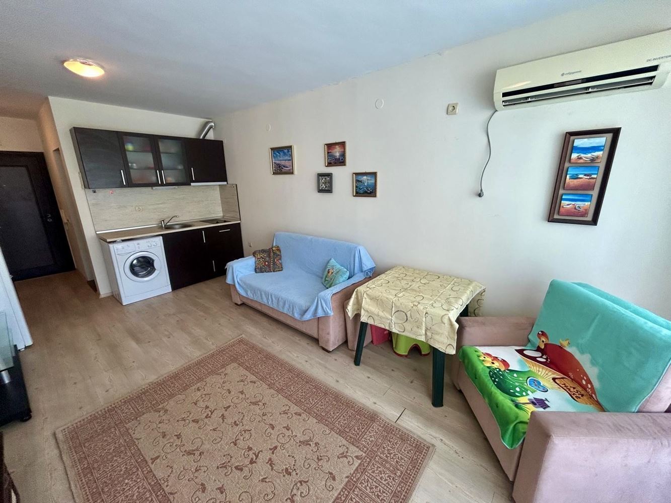 Przytulne i przestronne studio w Achtopolu – gotowe do użytkowania, Akt 16 i widok na basen