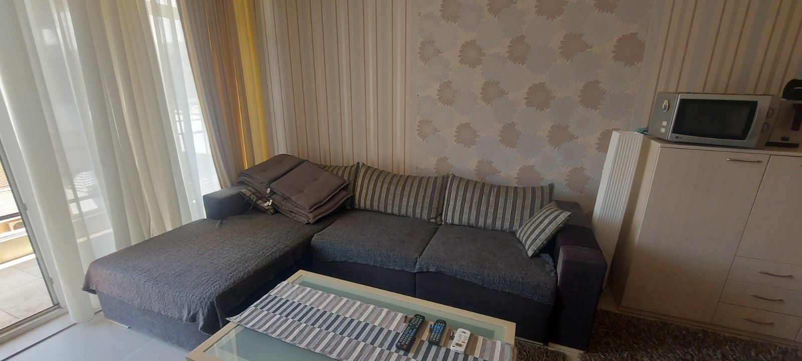 Przestronne mieszkanie z jedną sypialnią w zamkniętym kompleksie w Słonecznym Brzegu – komfort, spokój i doskonałe otoczenie