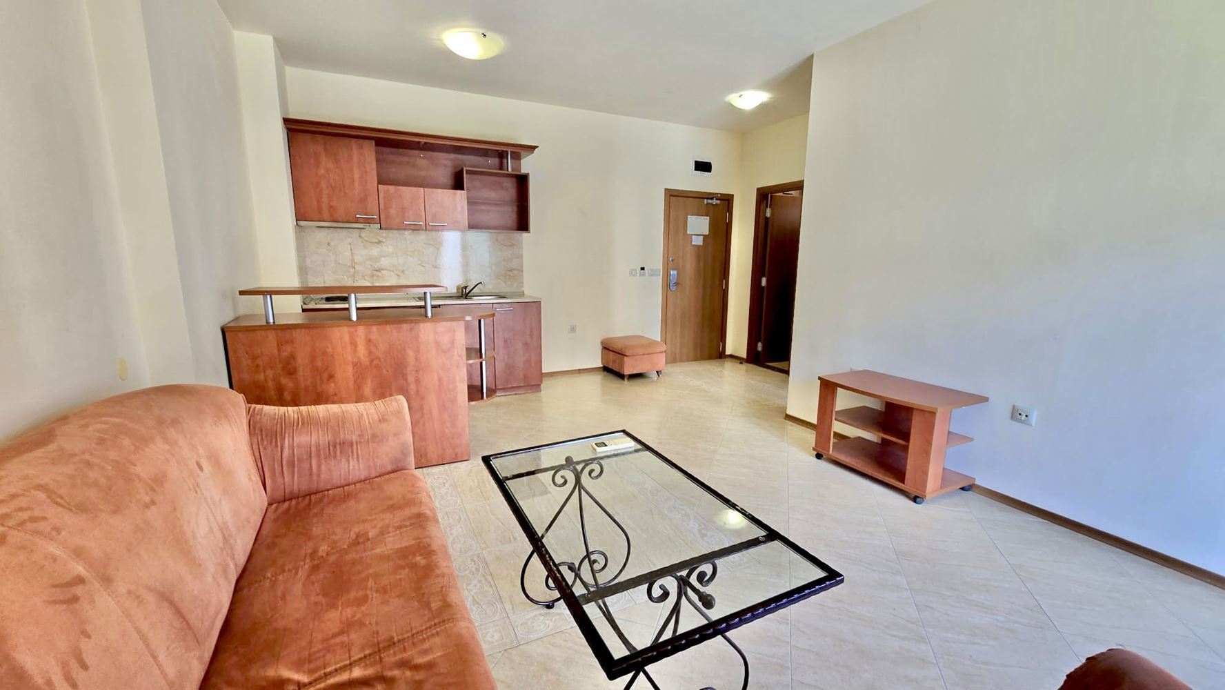 Apartament z jedną sypialnią w pobliżu Cacao Beach z widokiem na basen – gotowe dokumenty i doskonały potencjał inwestycyjny