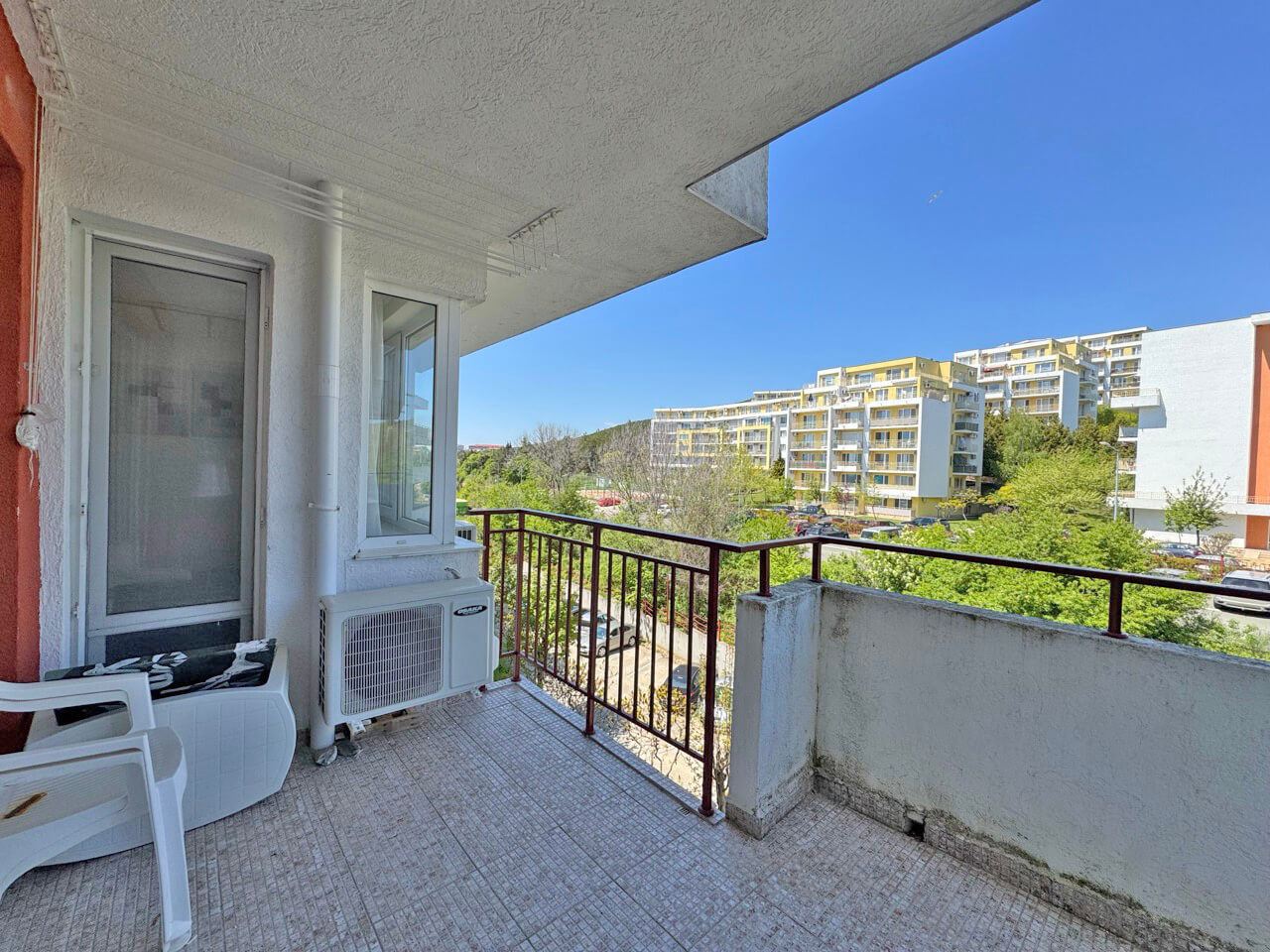 Apartament z dwiema sypialniami w luksusowym kompleksie na pierwszej linii w Świętym Własie