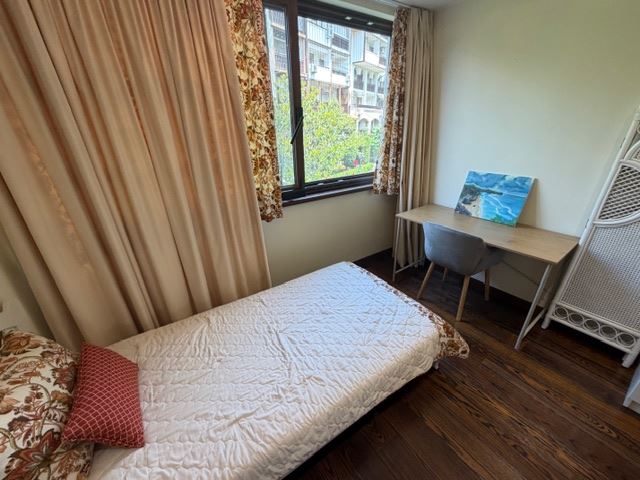 Frontowy widok na morze w pierwszej linii brzegowej – apartament z dwiema sypialniami w Świętym Własie o wyjątkowej lokalizacji