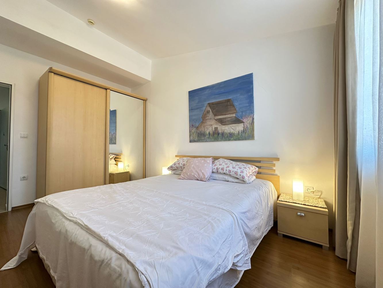 Apartament z jedną sypialnią w pierwszej linii morza w Aheloj – morska atmosfera, luksusowe udogodnienia i gotowe dokumenty do transakcji