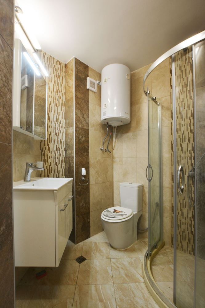 Luksusowy apartament trzypokojowy z widokiem na morze na pierwszej linii w Rawdzie – 114 m², dwa tarasy i pełen komfort