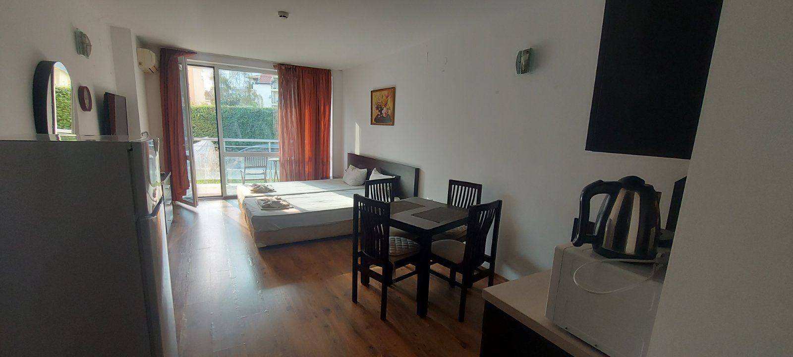 Umeblowane studio w kompleksie z basenem i spa w Sarafowie – 200 metrów od plaży