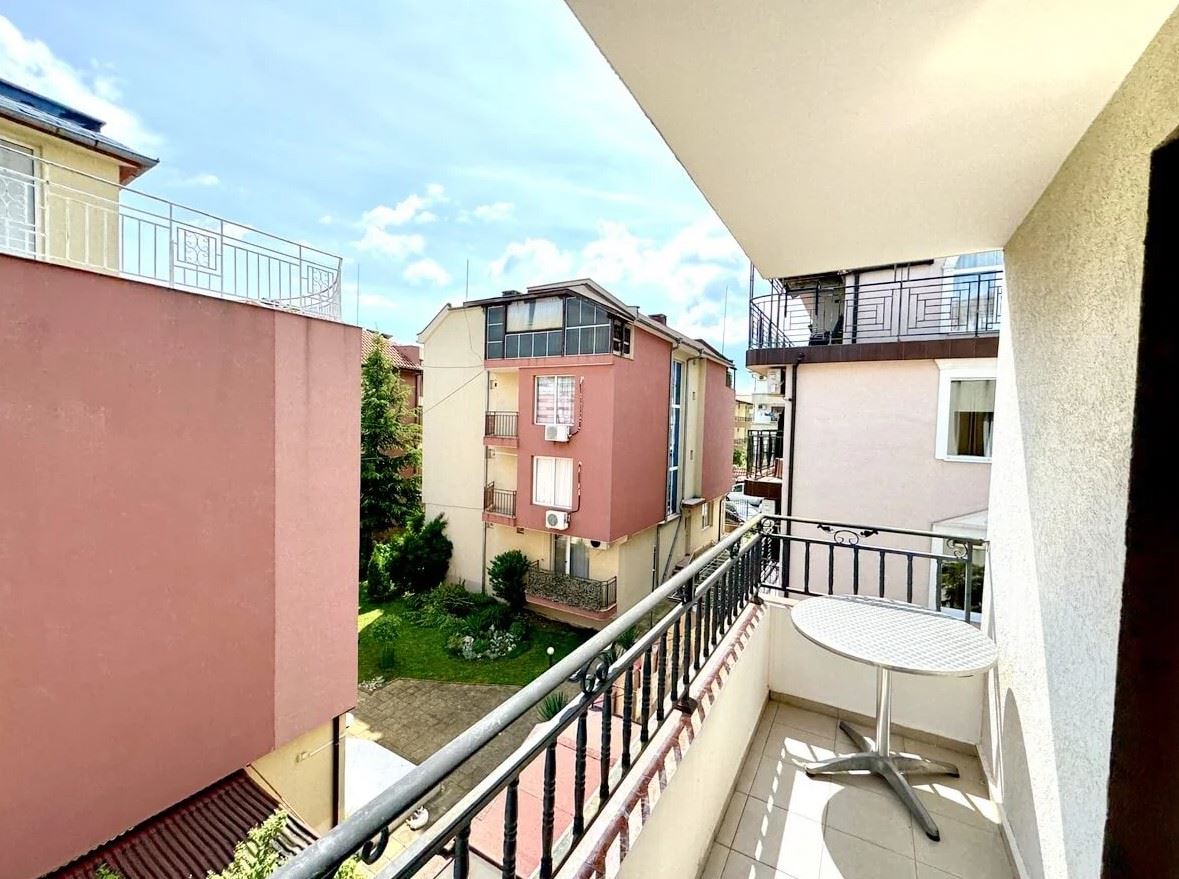 Rawda – przytulny apartament z jedną sypialnią z niską opłatą za utrzymanie, tylko 500 metrów od morza
