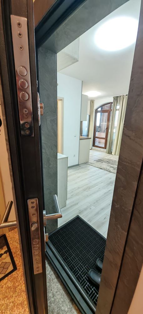 Stylowe mieszkanie z jedną sypialnią w Sveti Vlas – po generalnym remoncie i zaledwie kilka metrów od plaży