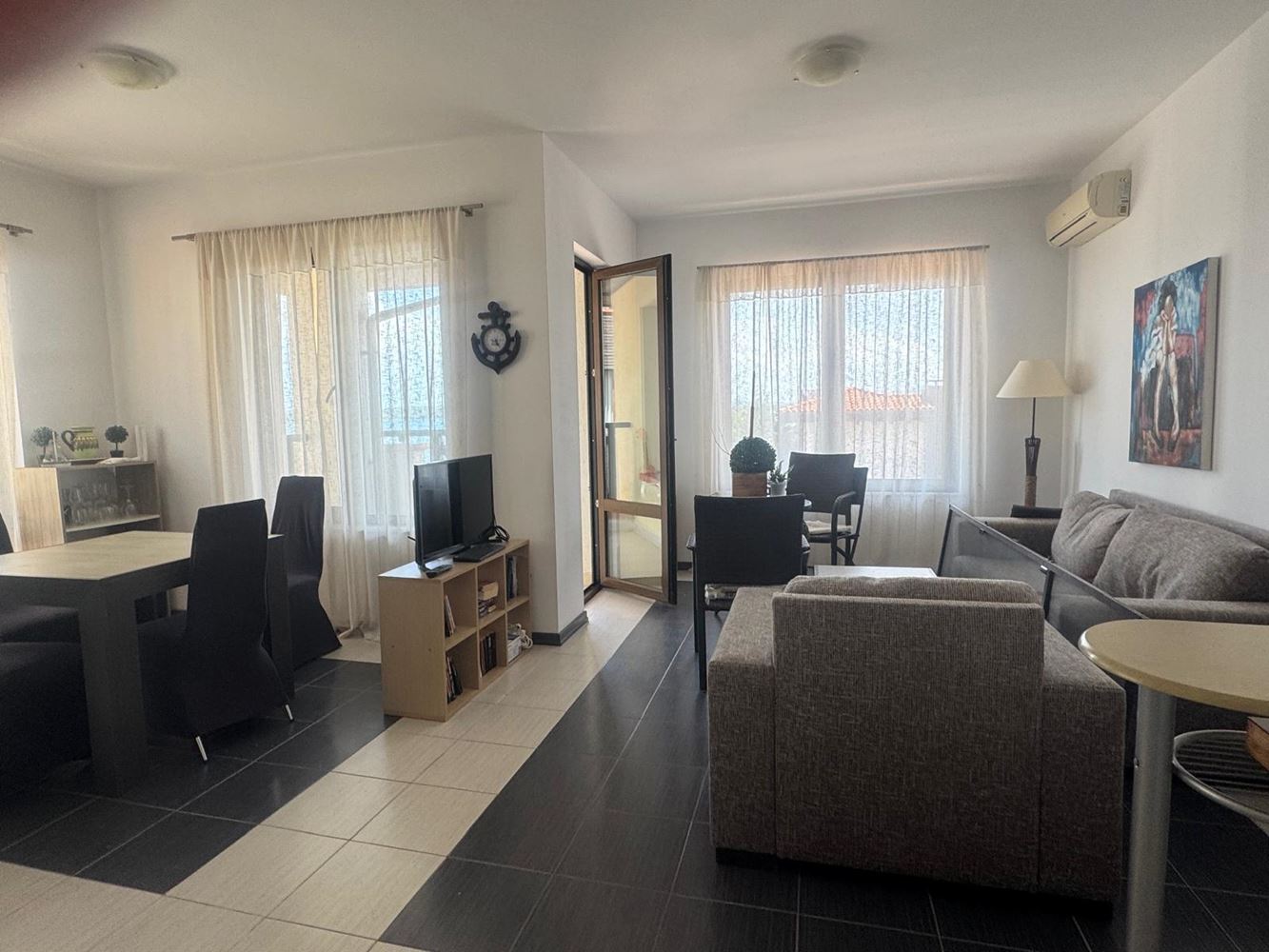 Wymarzony dom nad morzem – apartament z dwiema sypialniami, doskonałą lokalizacją i udogodnieniami