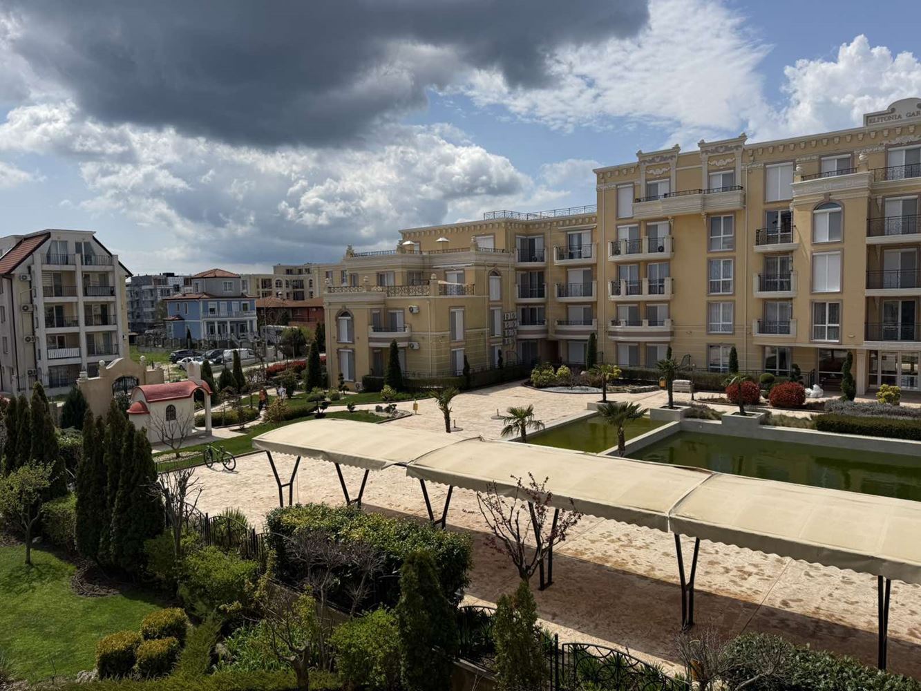 Stylowe mieszkanie z jedną sypialnią w nowoczesnym kompleksie w Rawdzie – doskonała inwestycja blisko morza