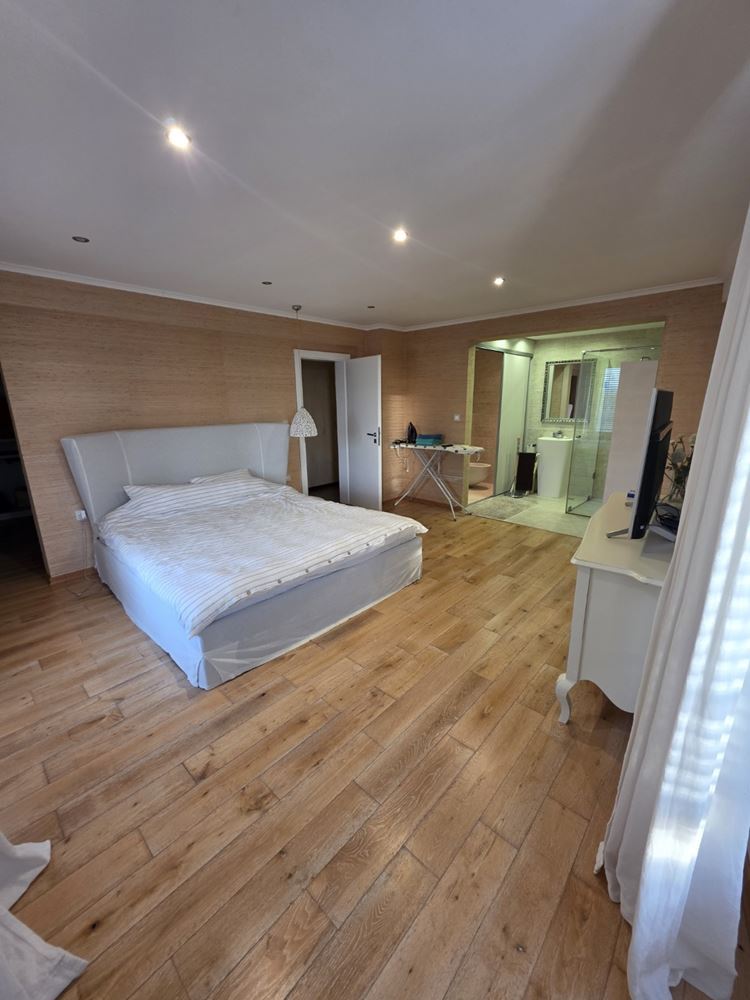 Nessebar: luksusowe mieszkanie z dwiema sypialniami i panoramicznym widokiem na morze – 183 m² przestrzeni, komfortu i stylu