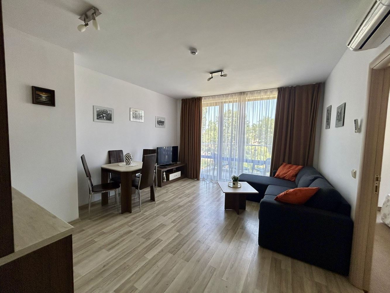 Polski Przytulny apartament z jedną sypialnią w Słonecznym Brzegu – idealna nieruchomość do zamieszkania, wypoczynku i bezpiecznej inwestycji