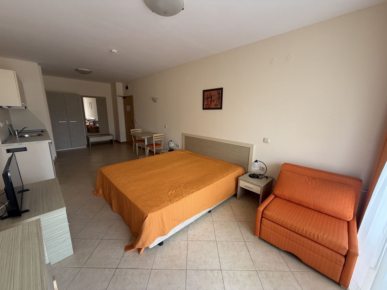 Przestrzeń, wygoda i doskonała lokalizacja – studio w sercu Słonecznego Brzegu