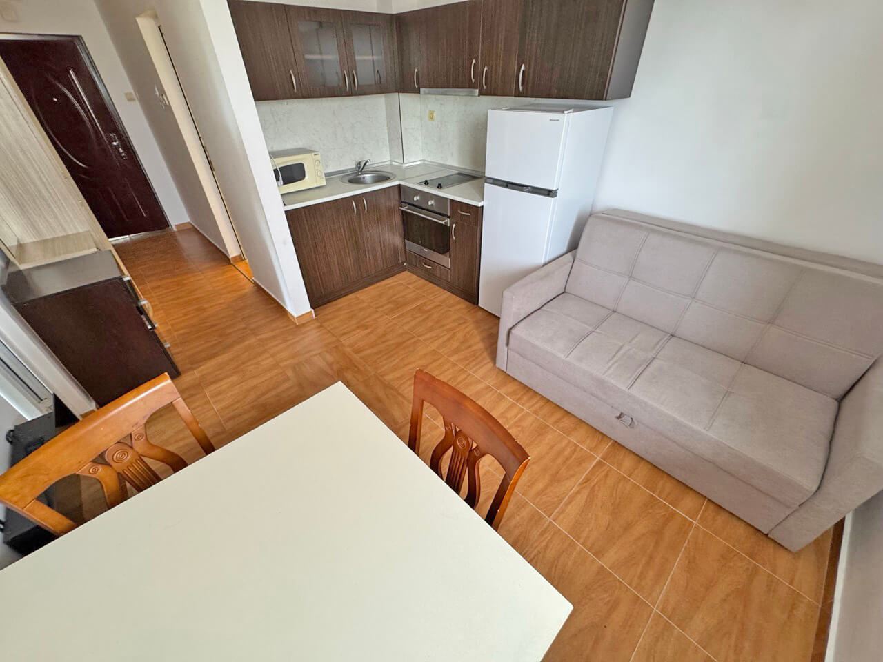 Przytulność i funkcjonalność – mieszkanie z jedną sypialnią w kompleksie w Sunny Beach