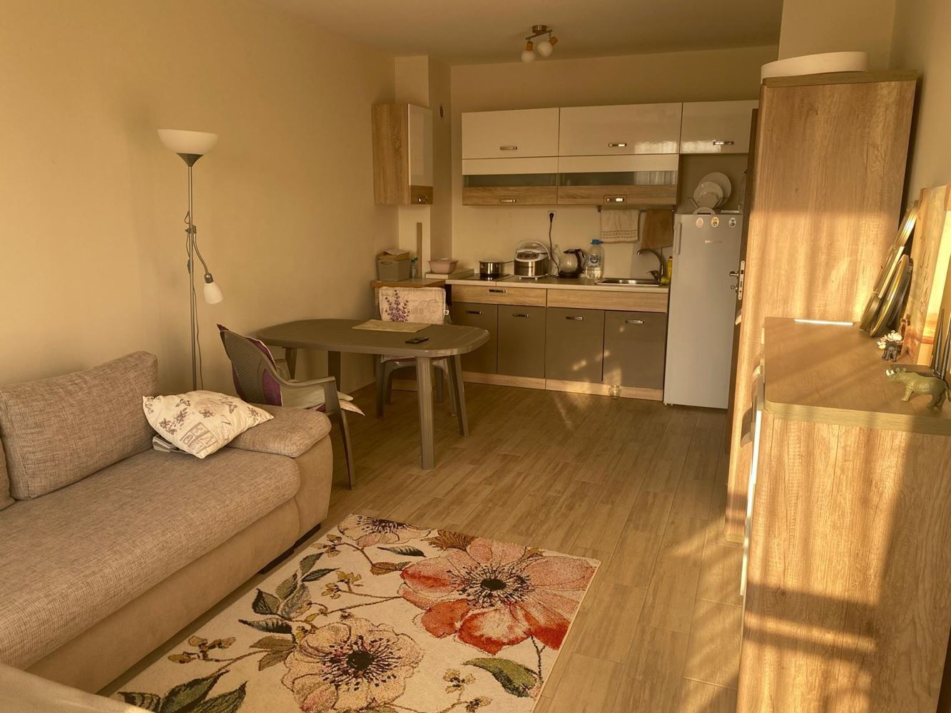 Piękny apartament z jedną sypialnią w Rawdzie z basenami i doskonałymi udogodnieniami – idealny na wakacje i inwestycję