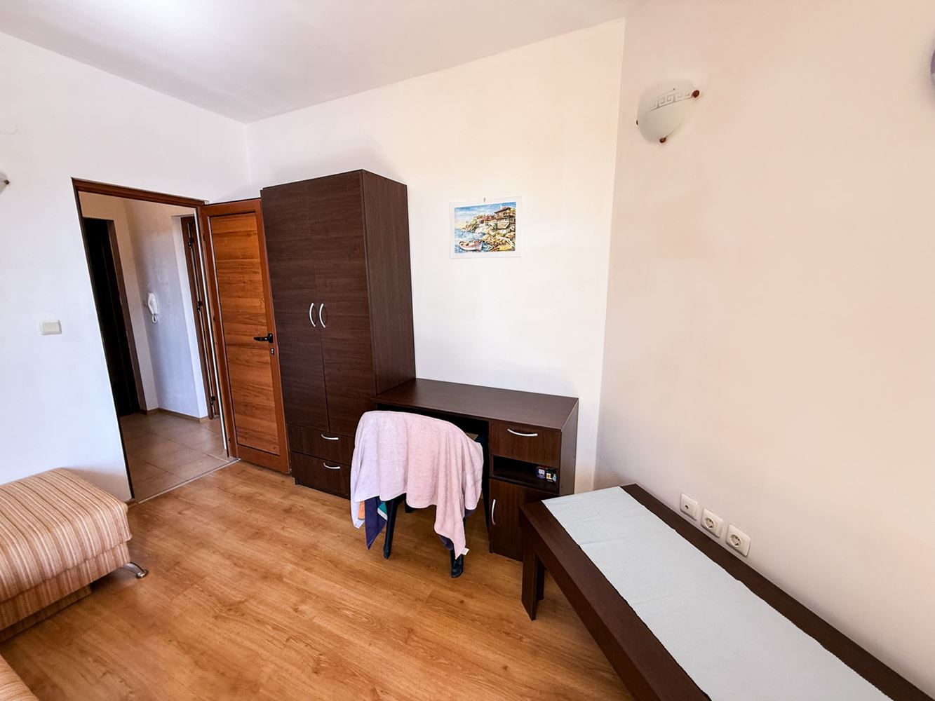 Słoneczny Brzeg: przytulny apartament z jedną sypialnią z niską opłatą za utrzymanie