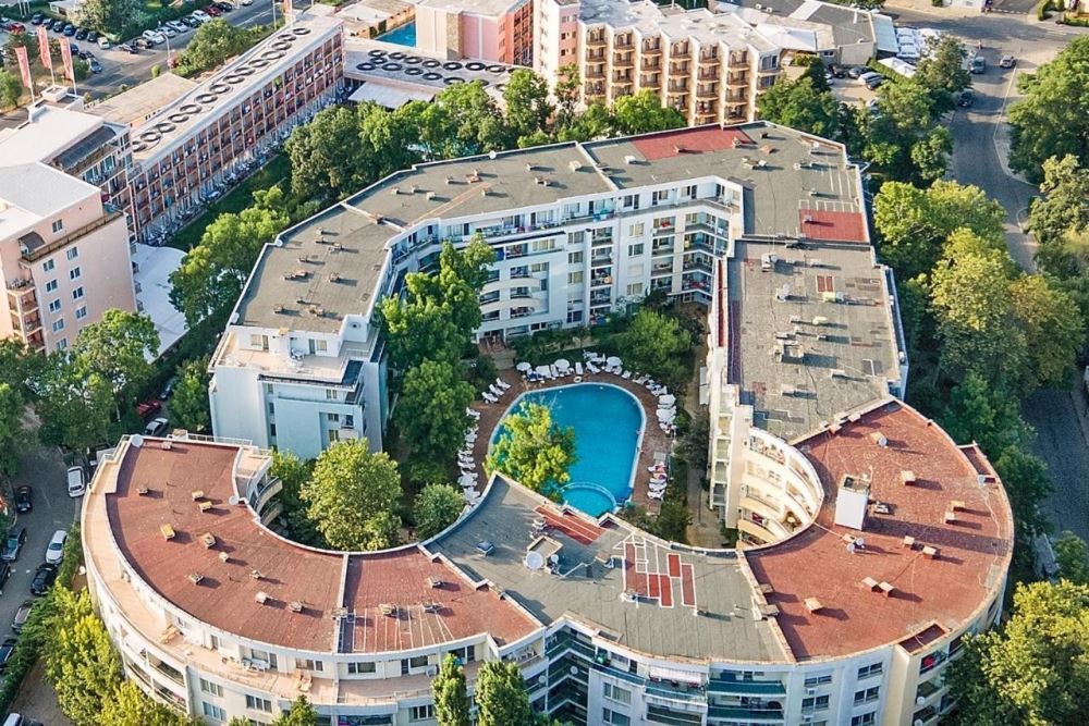 Idealna inwestycja wakacyjna z doskonałą lokalizacją – przestronne mieszkanie 100 m od morza