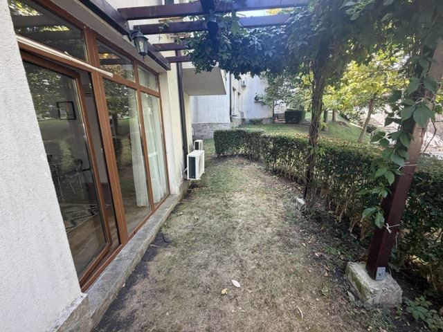Komfort i spokój nad morzem – przestronny apartament z jedną sypialnią w Aheloy