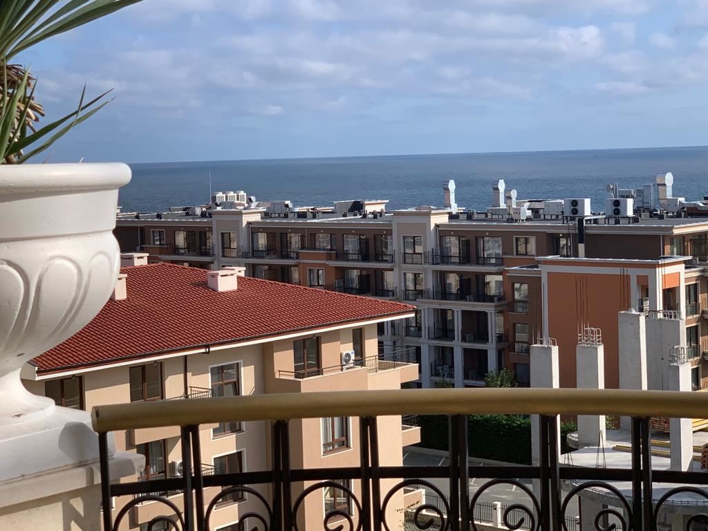 Luksusowy apartament z jedną sypialnią i widokiem na morze w prestiżowym kompleksie 200 metrów od plaży w Sveti Vlas