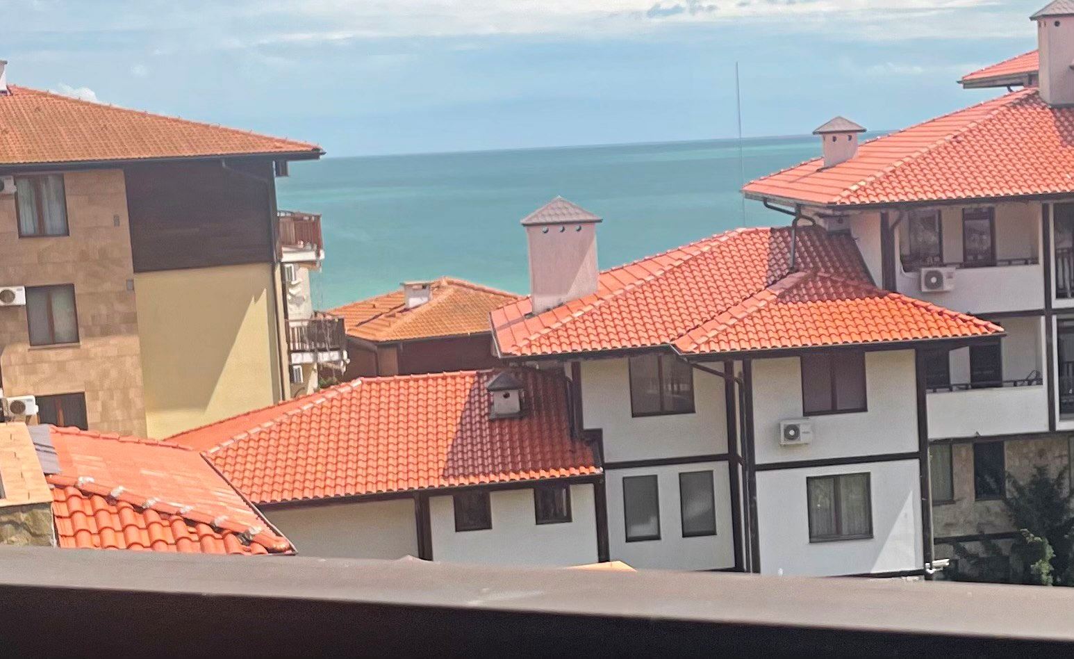 Luksusowy apartament z dwiema sypialniami na pierwszej linii brzegowej w strefie VIP w Sweti Własie