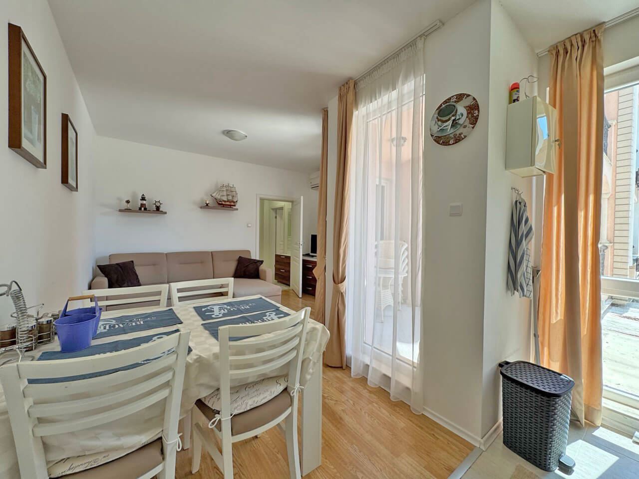 Elegancki apartament z jedną sypialnią z widokiem na basen w luksusowym kompleksie w Słonecznym Brzegu