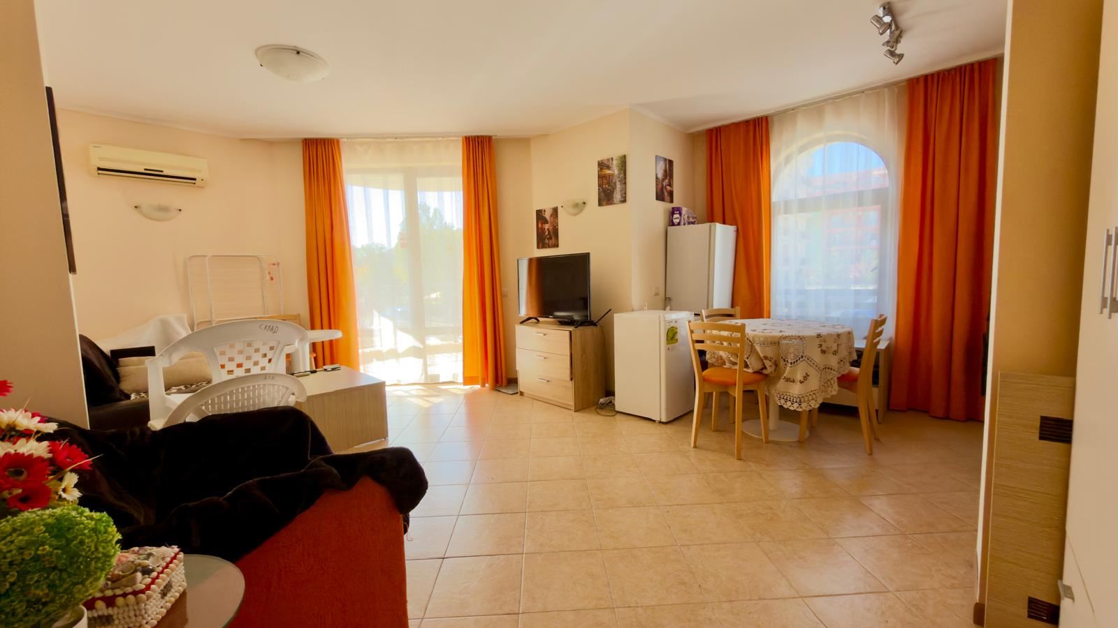 Przestronny apartament z dwiema sypialniami w luksusowym kompleksie w Słonecznym Brzegu