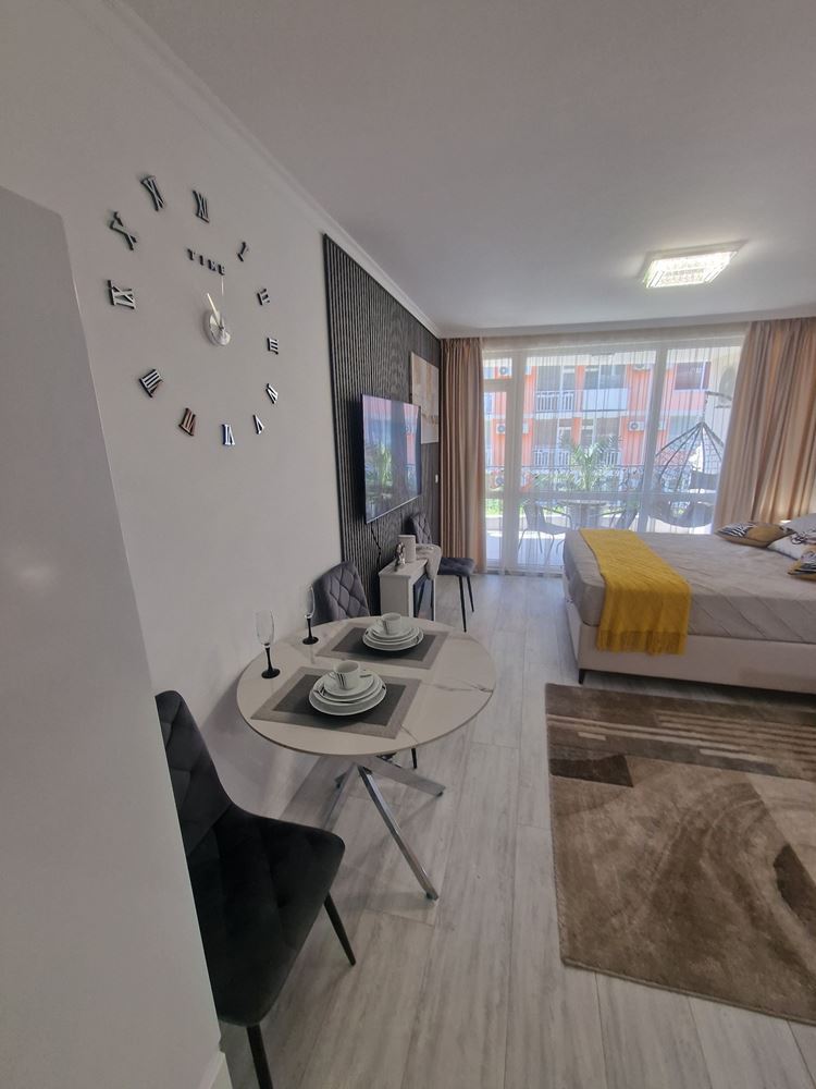 Stylowe studio w nowoczesnym kompleksie w Słonecznym Brzegu – południowa ekspozycja i doskonała możliwość inwestycyjna