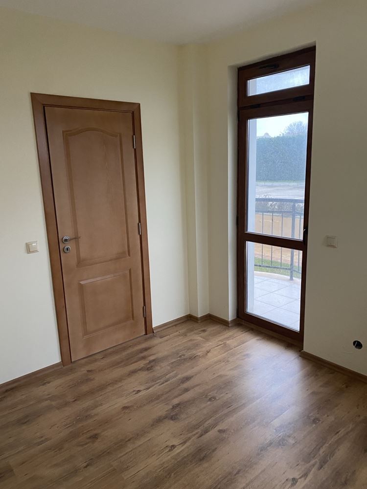 Dwupokojowy apartament z Akt 16 w Rawdzie, czwarta kondygnacja – nowoczesny budynek, doskonała lokalizacja i potencjał inwestycyjny