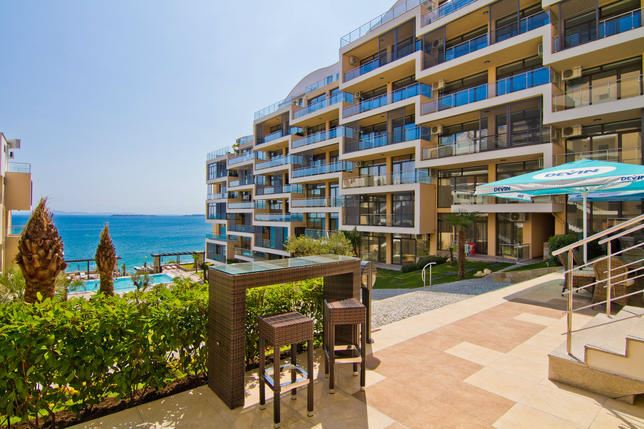 Przytulne mieszkanie 2-pokojowe z panoramicznym widokiem na morze i góry w Sveti Vlas