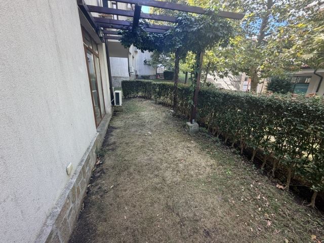 Komfort i spokój nad morzem – przestronny apartament z jedną sypialnią w Aheloy