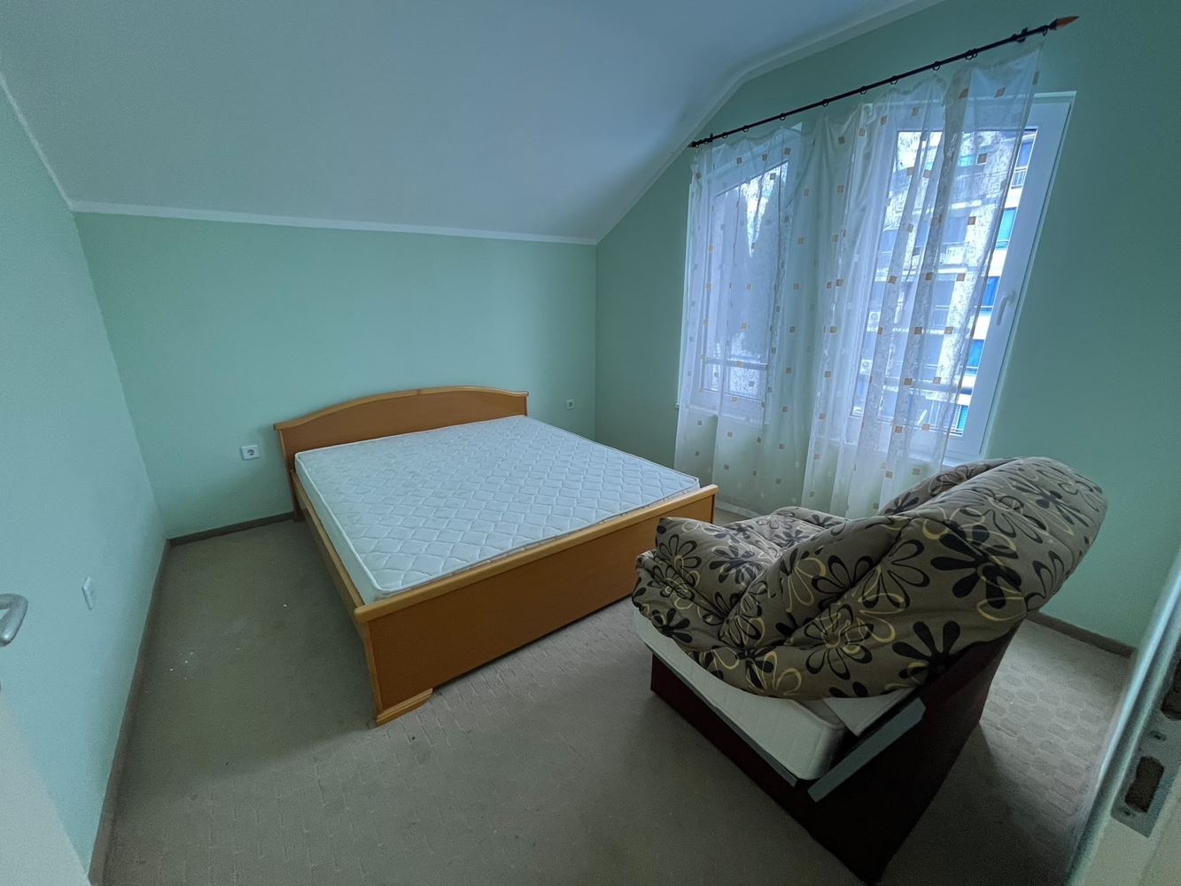 Apartament z dwiema sypialniami w pierwszej linii brzegowej w Pomorie z imponującą panoramą morza