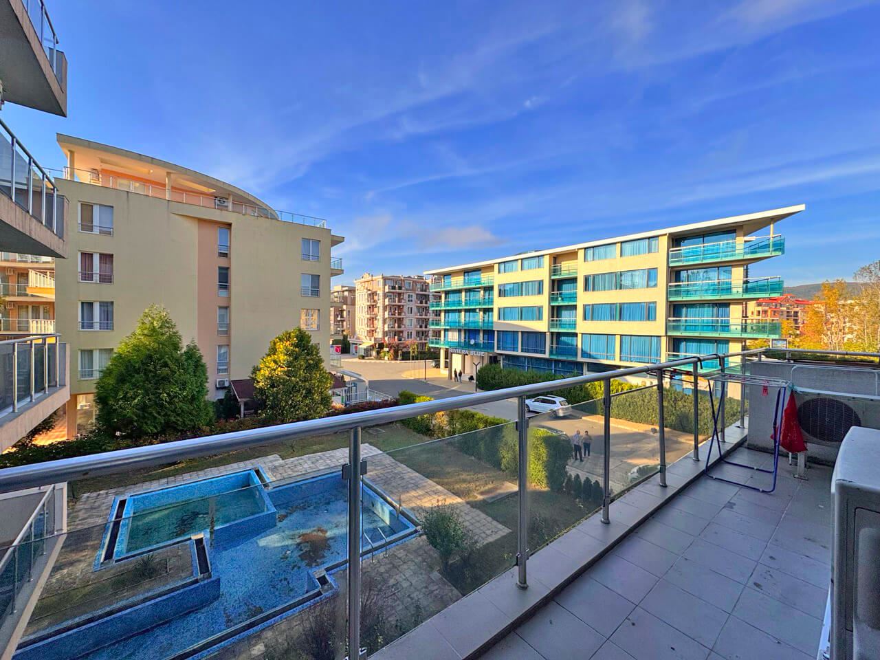 Przestronny apartament z jedną sypialnią i niską opłatą za utrzymanie w Słonecznym Brzegu