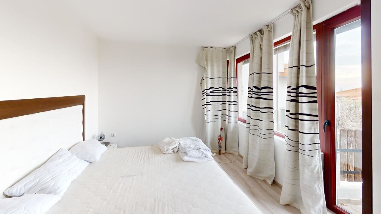 Mieszkanie dwupokojowe z panoramą gór w całorocznym kompleksie w rejonie Słonecznego Brzegu