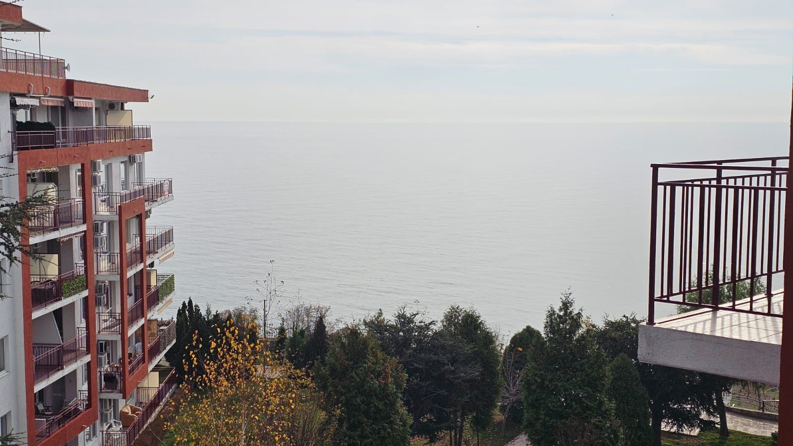 Morska idylla w pierwszej linii – mieszkanie z jedną sypialnią z widokiem na morze w Sveti Vlas