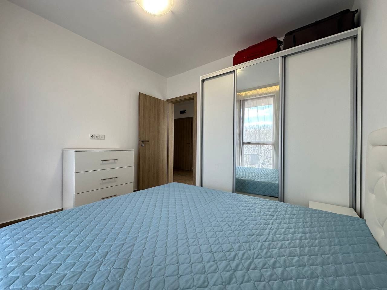 Trzypokojowe mieszkanie w elitarnym kompleksie w Sunny Beach – nowoczesny luksus, komfort i morska atmosfera